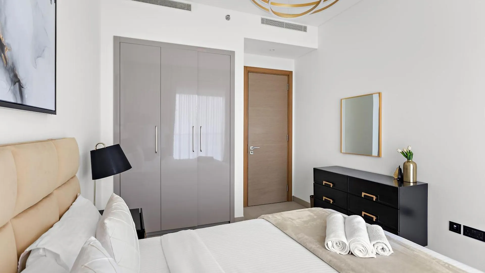 Apartament Brand New 1 Bedroom + Office - Perfect For Work Dubaj